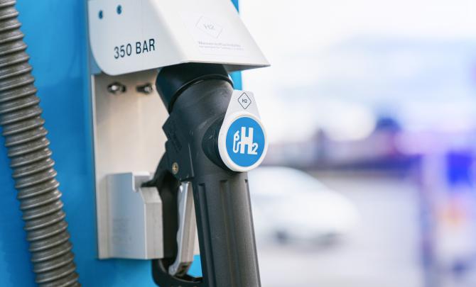 A consumer hydrogen fuel pump in Germany